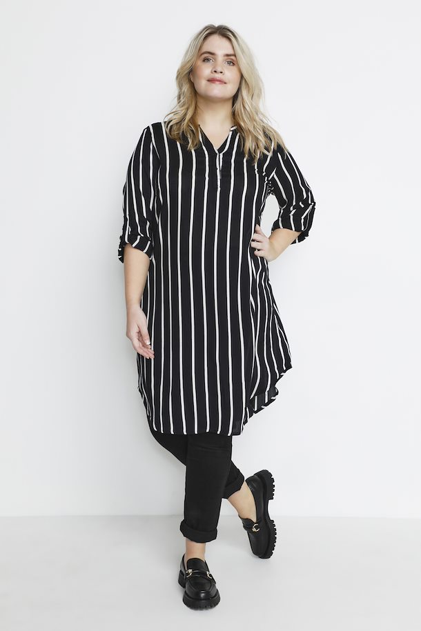 Printed Longline Shirt in Sustainable Viscose Black